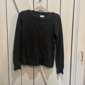 Susina 100% cashmere gray boat neck sweater small